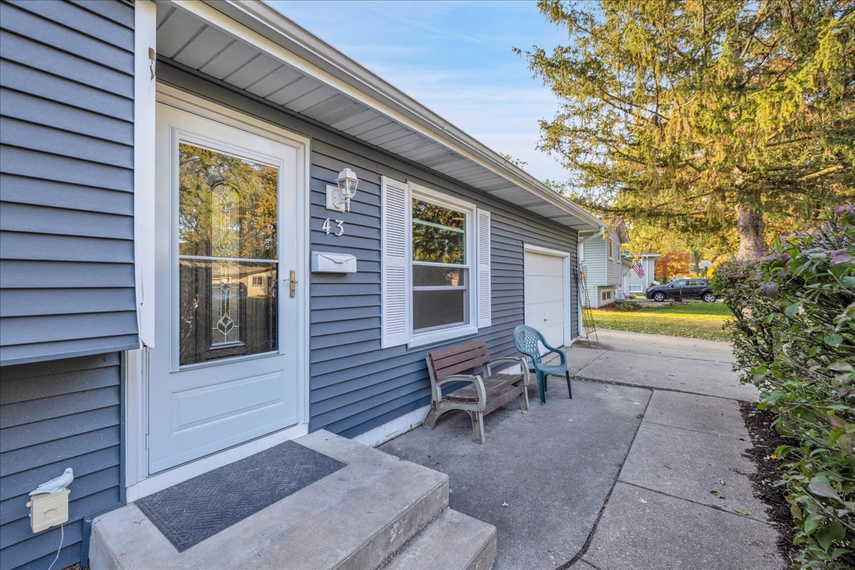 43 Hampton Road, Montgomery, IL 60538