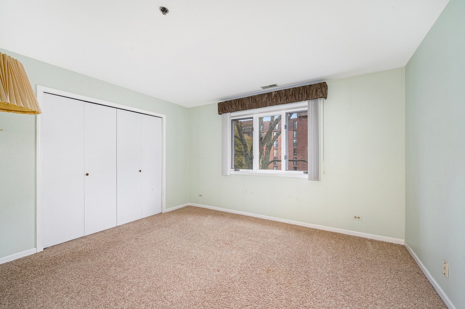 127 Acacia Circle #304, Indian Head Park, IL 60525