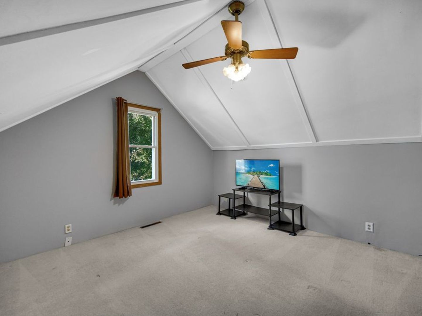 604 Ogden Road, New Lenox, IL 60451