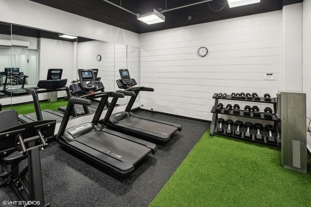 3550 N Lake Shore Drive #2728, Chicago, IL 60657