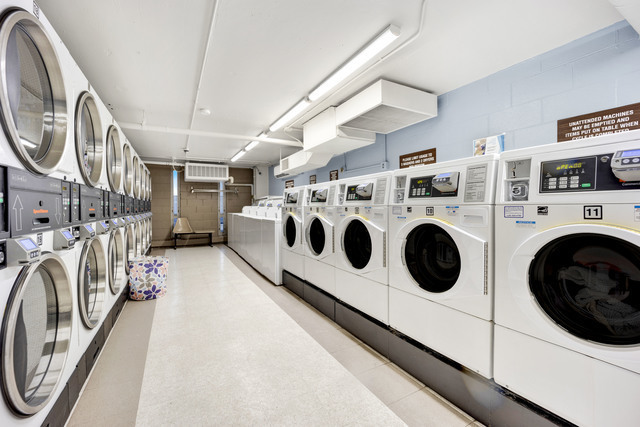 3550 N Lake Shore Drive #2728, Chicago, IL 60657