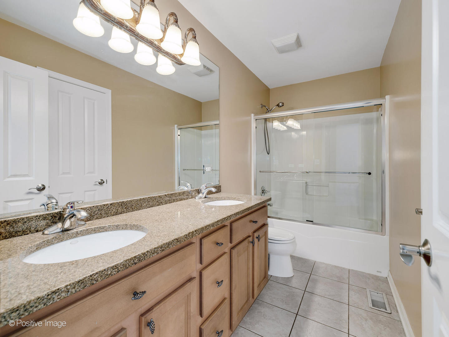 700 N Summit Street, Wheaton, IL 60187