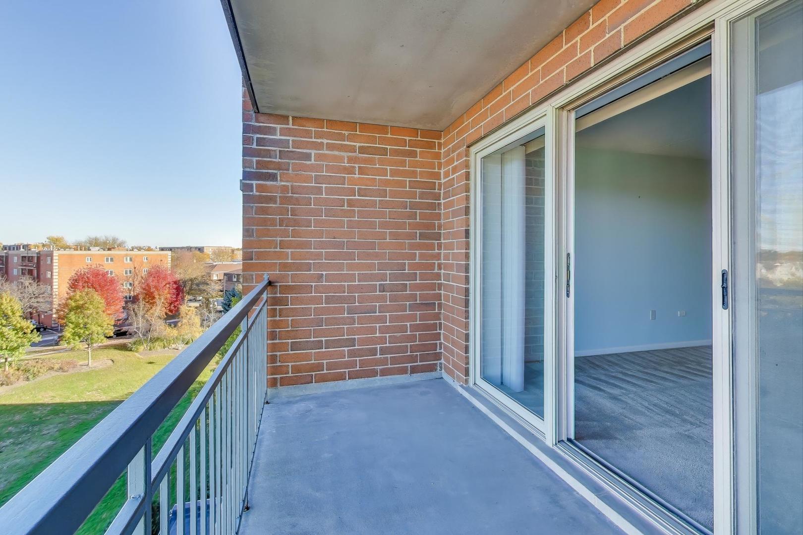 370 S WESTERN Avenue #505, Des Plaines, IL 60016