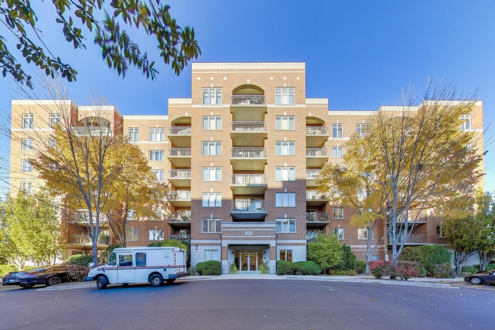 370 S WESTERN Avenue #505, Des Plaines, IL 60016