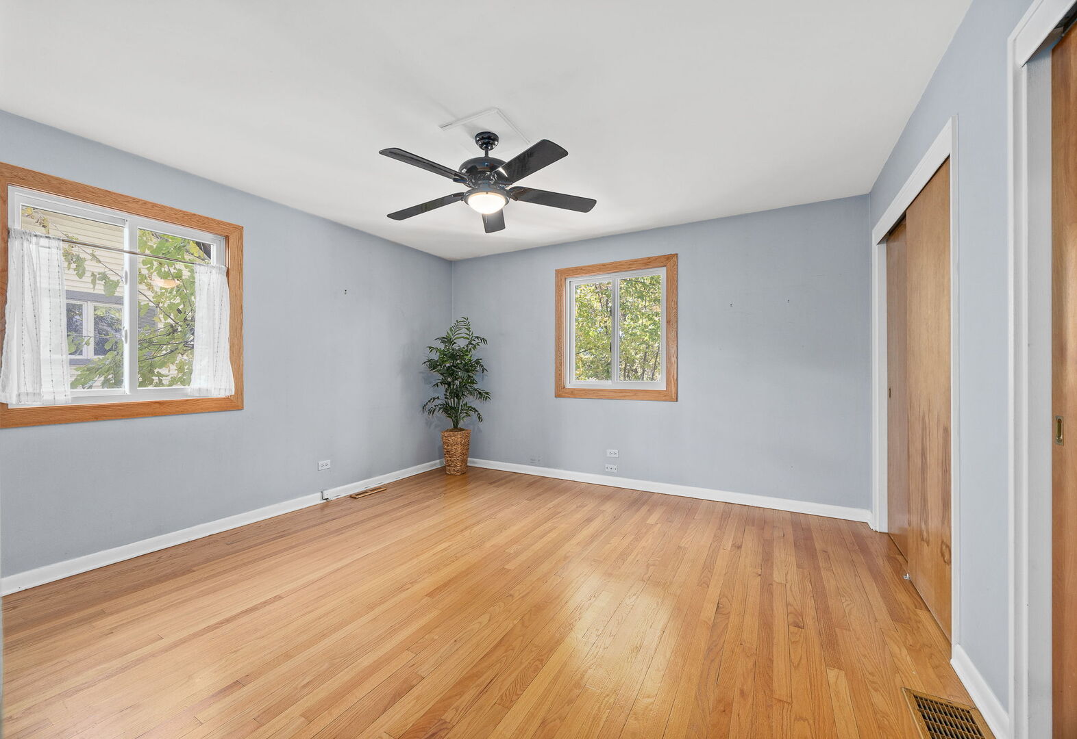 338 S Highland Avenue, Lombard, IL 60148