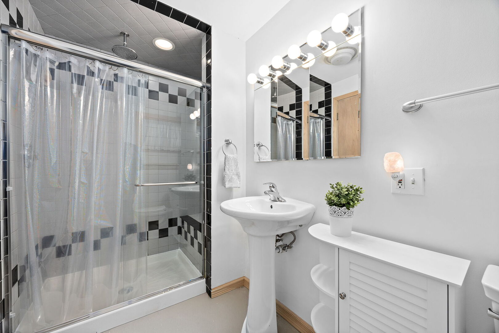 338 S Highland Avenue, Lombard, IL 60148