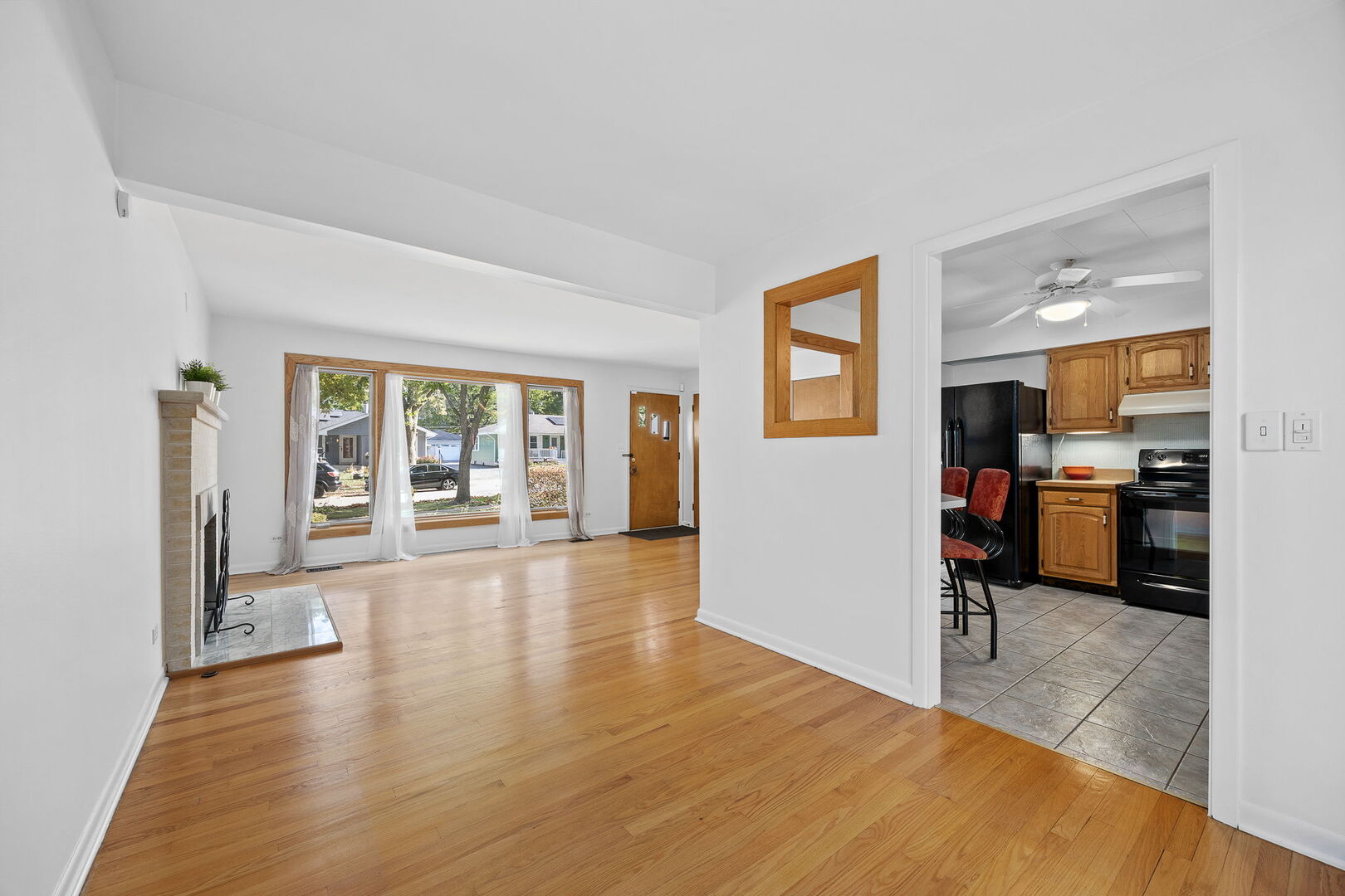 338 S Highland Avenue, Lombard, IL 60148