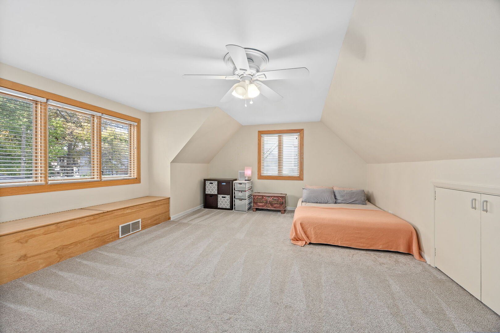 338 S Highland Avenue, Lombard, IL 60148