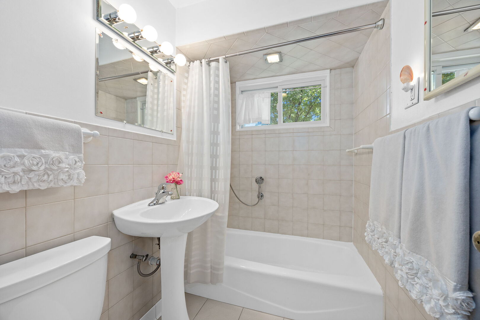 338 S Highland Avenue, Lombard, IL 60148