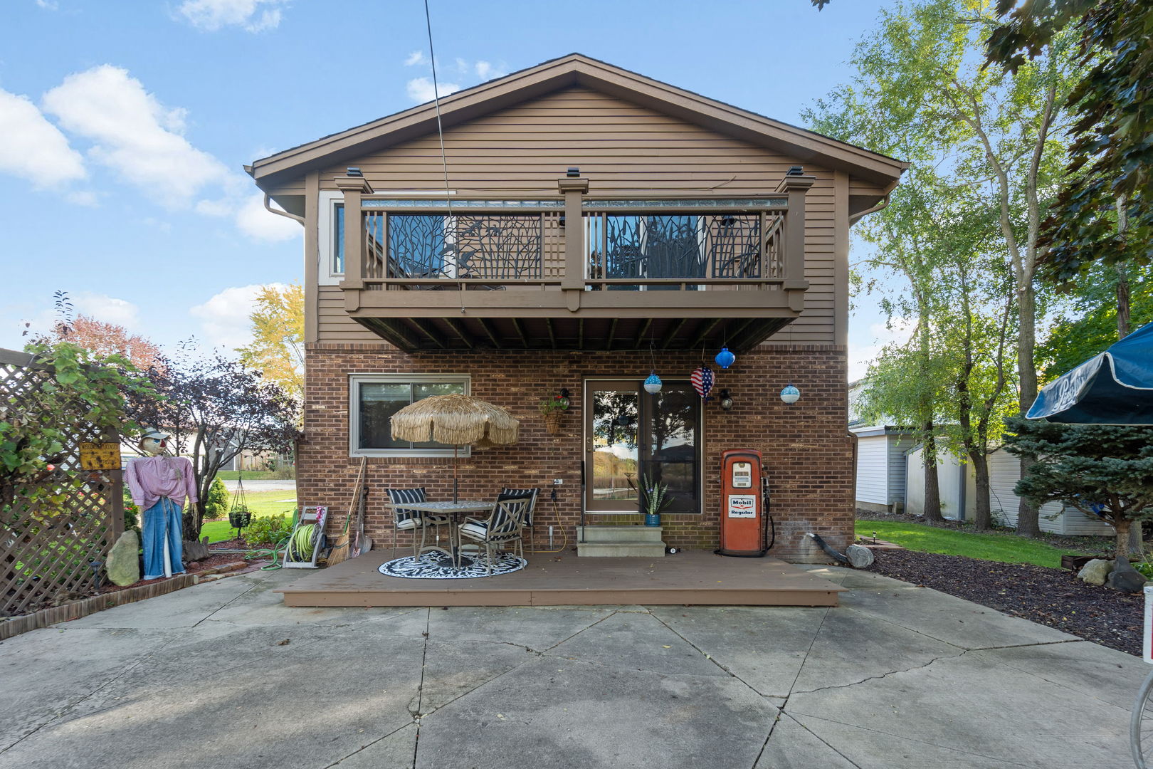 8508 Fox River Road, Waterford, WI 53185