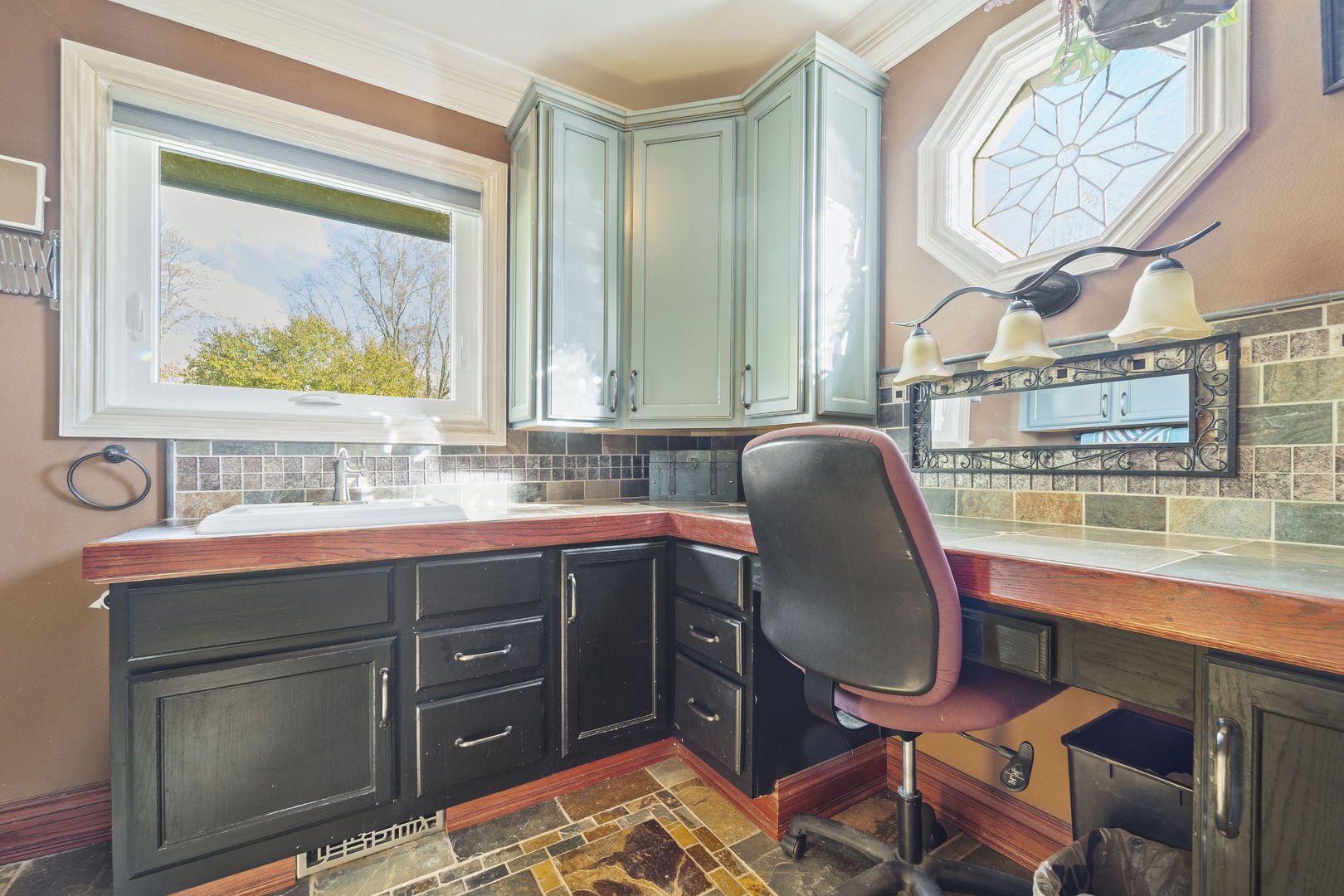 8508 Fox River Road, Waterford, WI 53185