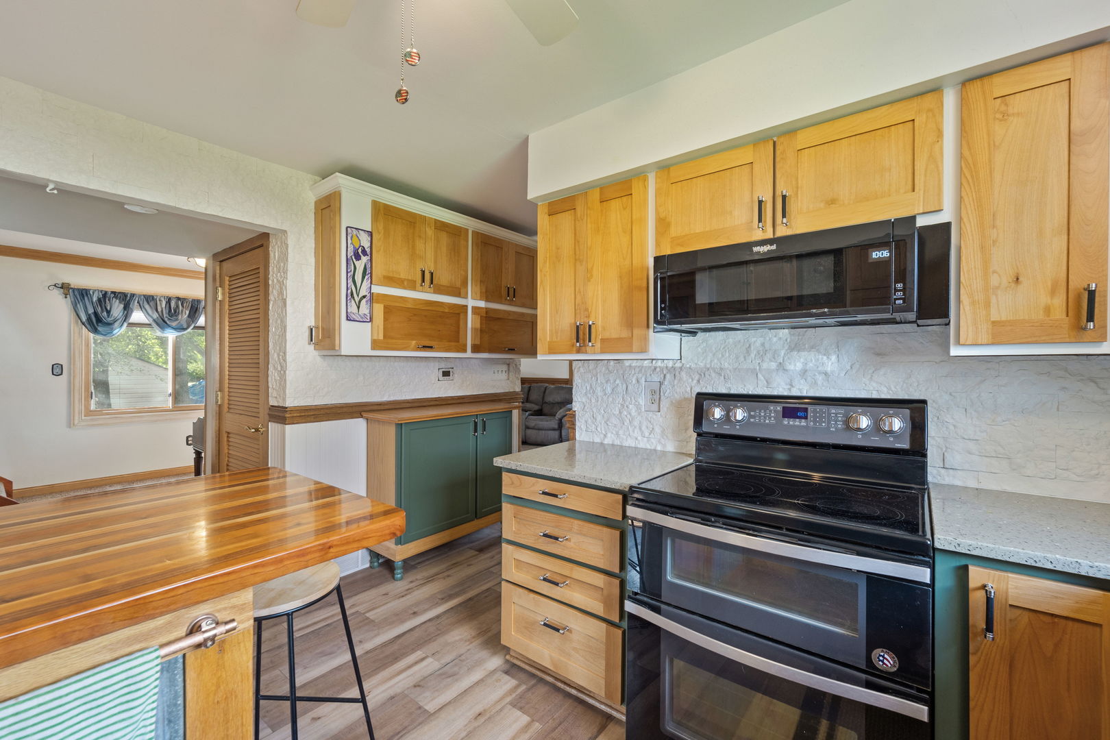 8508 Fox River Road, Waterford, WI 53185