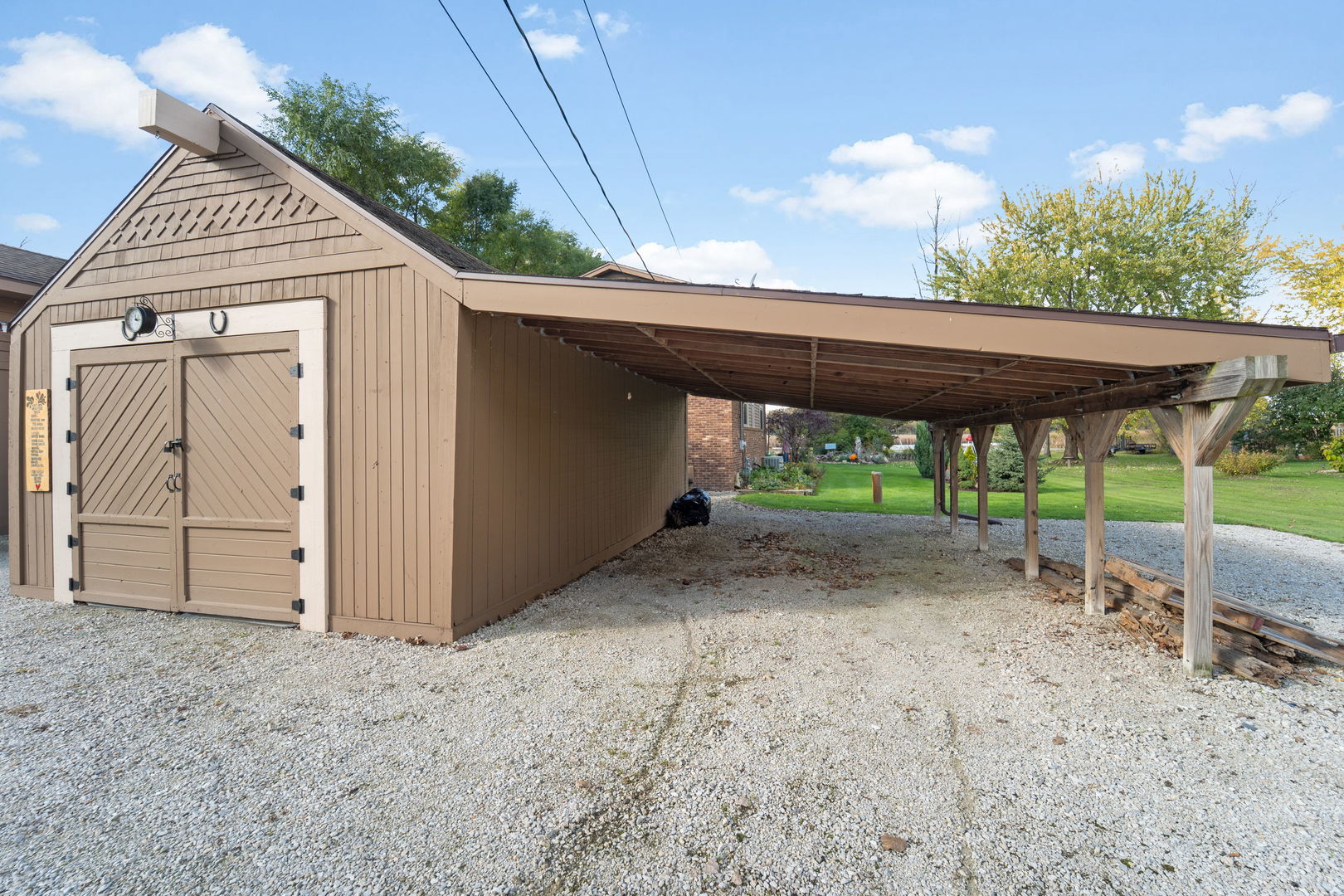 8508 Fox River Road, Waterford, WI 53185