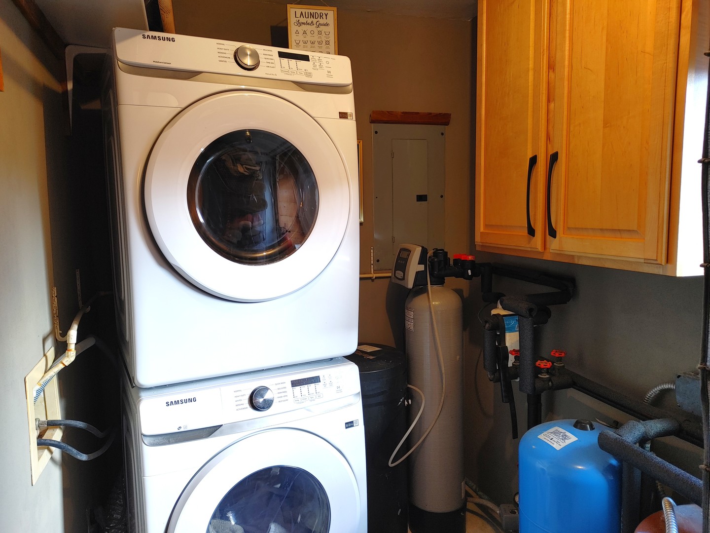 8508 Fox River Road, Waterford, WI 53185