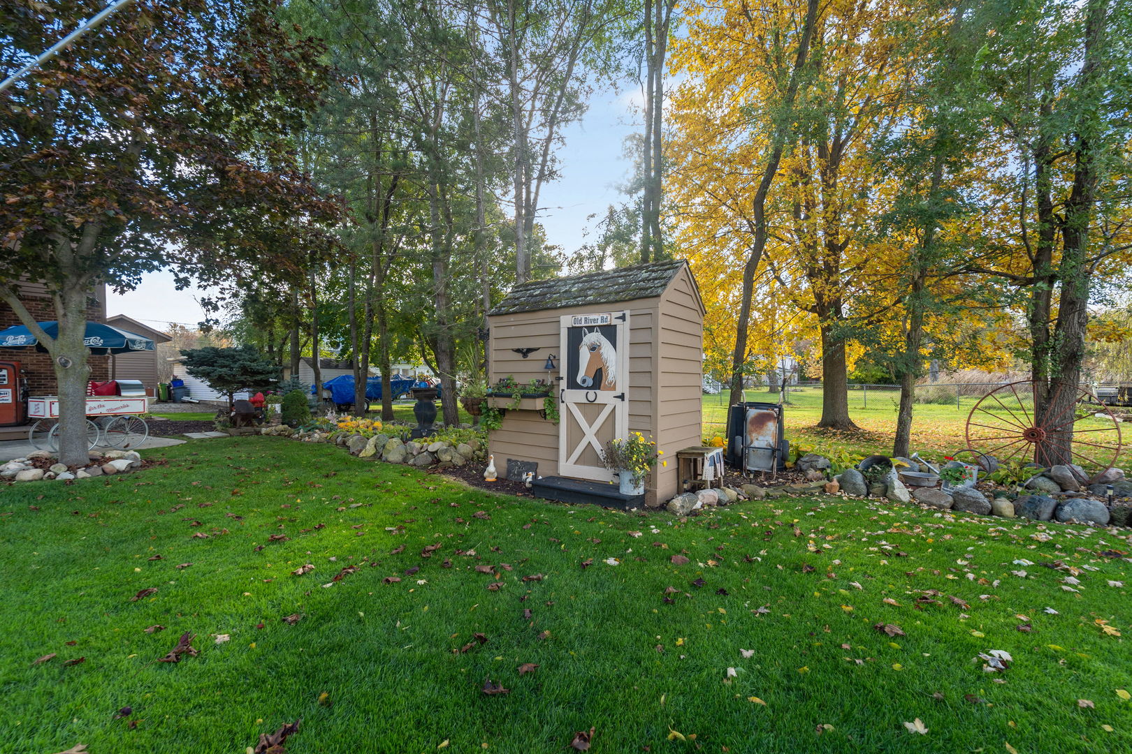 8508 Fox River Road, Waterford, WI 53185