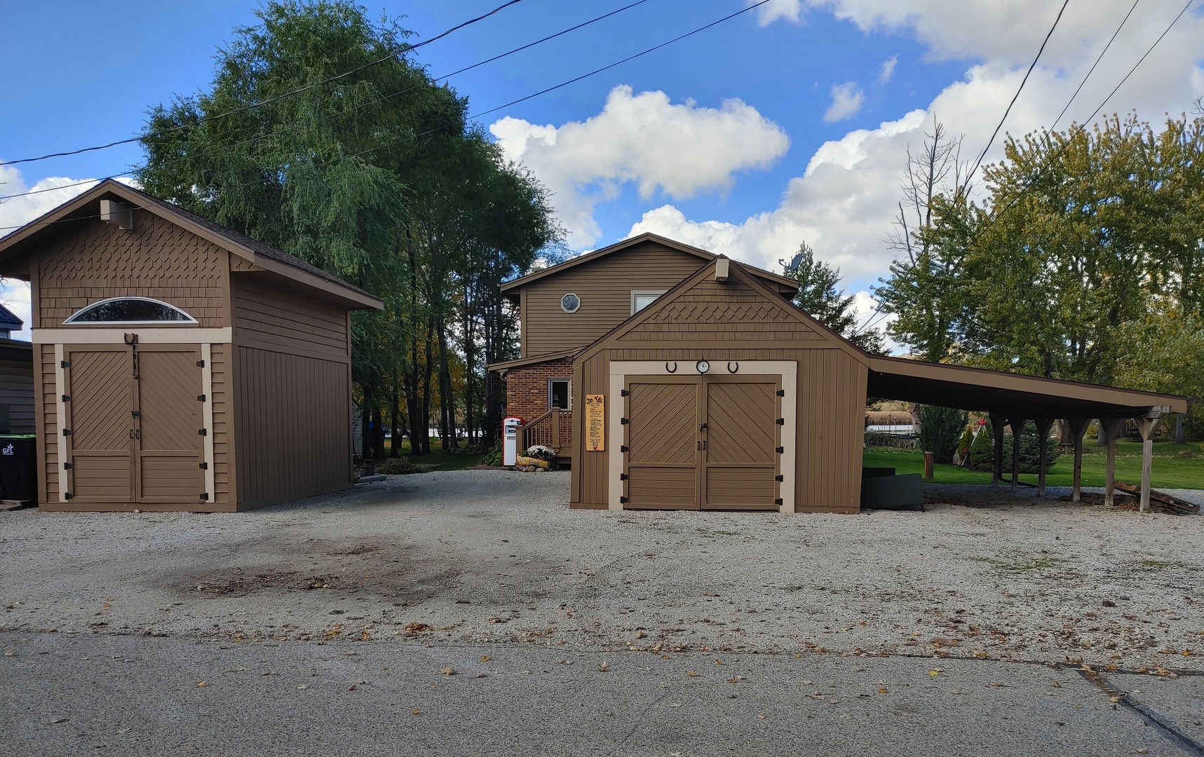 8508 Fox River Road, Waterford, WI 53185