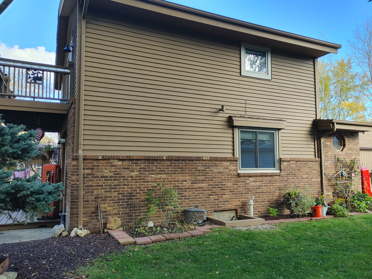 8508 Fox River Road, Waterford, WI 53185