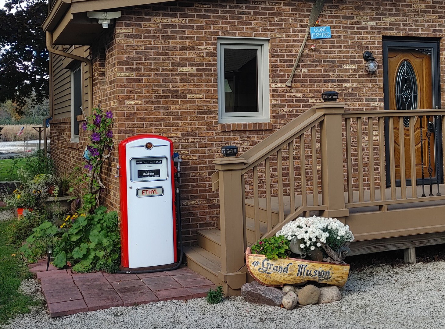 8508 Fox River Road, Waterford, WI 53185