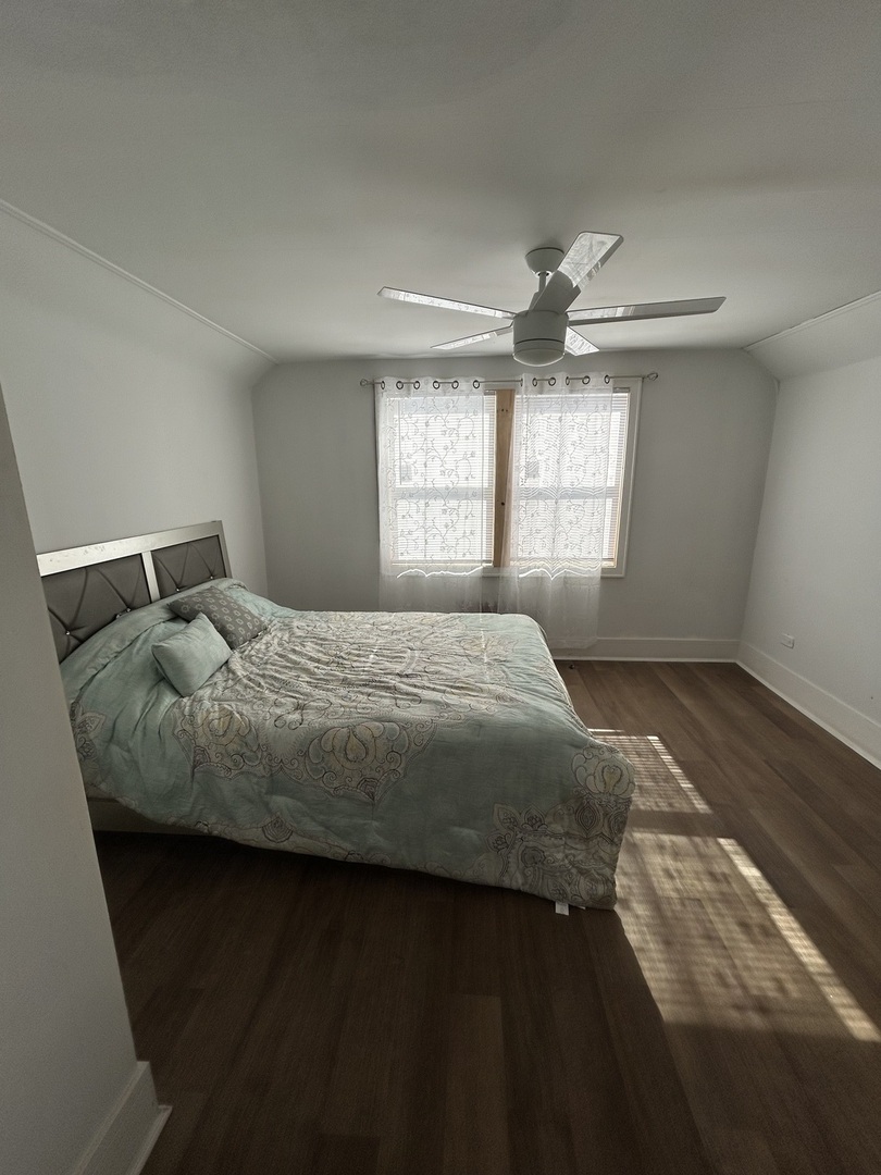 5915 W Iowa Street, Chicago, IL 60651