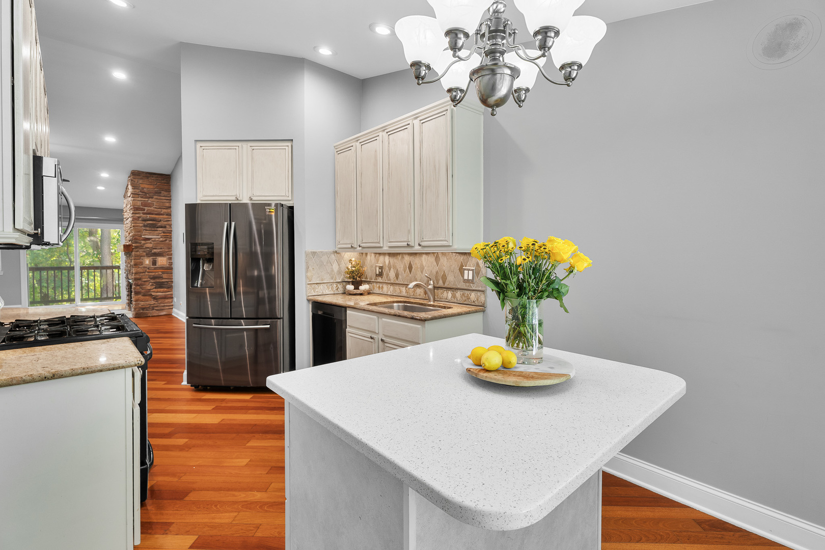 53 Samuel Drive, Streamwood, IL 60107