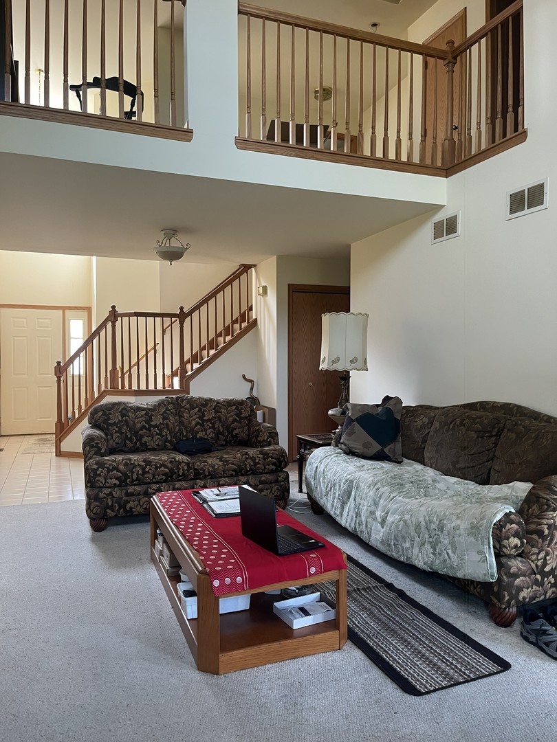 17237 Arrow Head Drive, Lockport, IL 60441