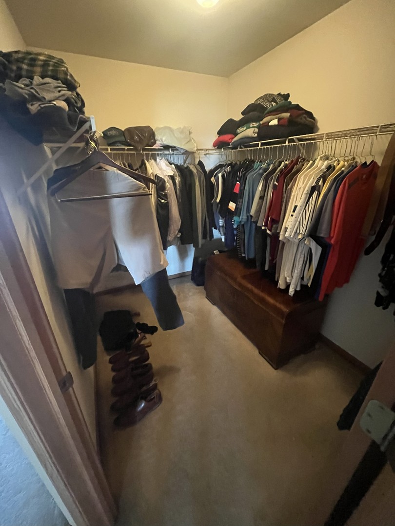 17237 Arrow Head Drive, Lockport, IL 60441