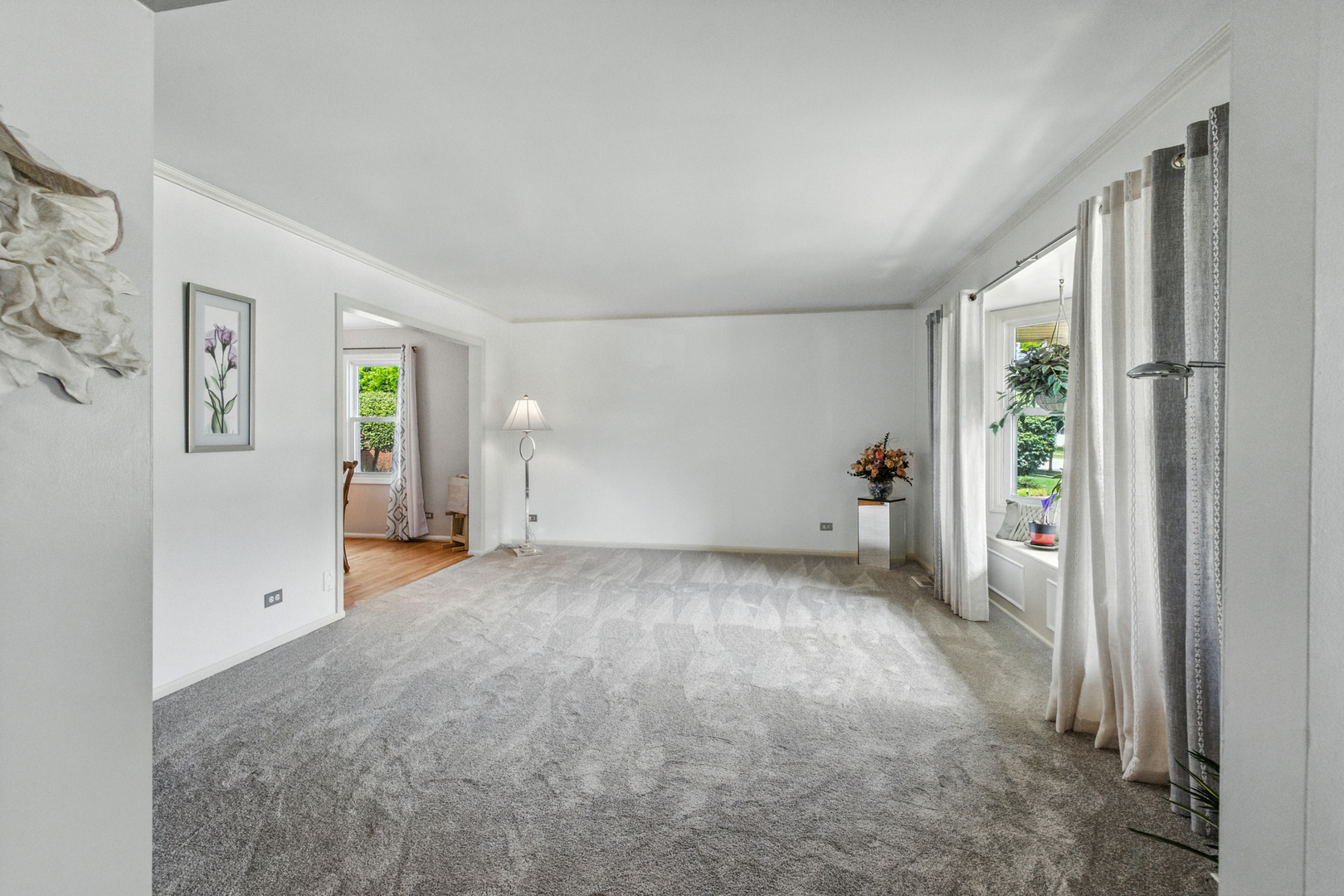 1022 Tennessee Lane, Elk Grove Village, IL 60007