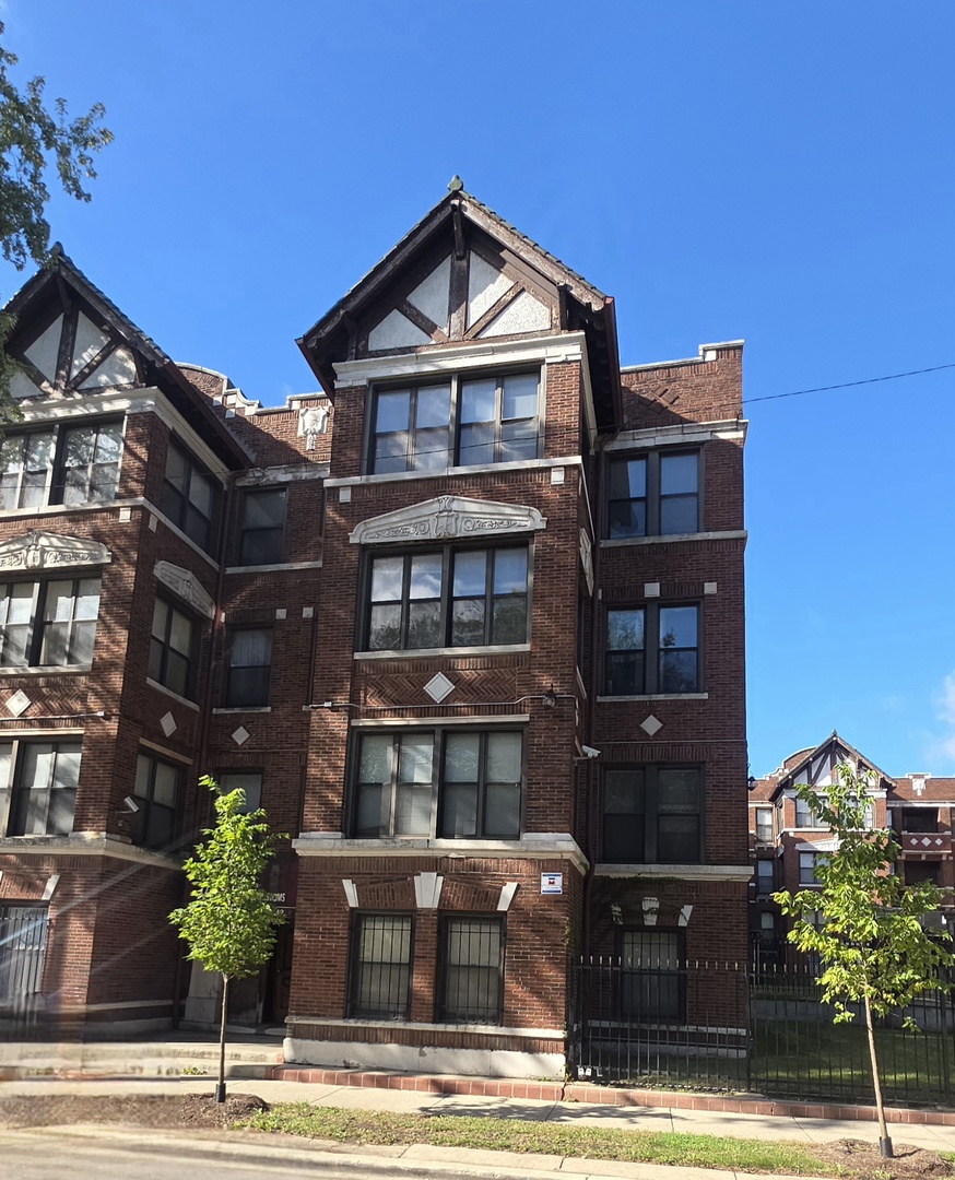 5742 S King Drive #3, Chicago, IL 60637