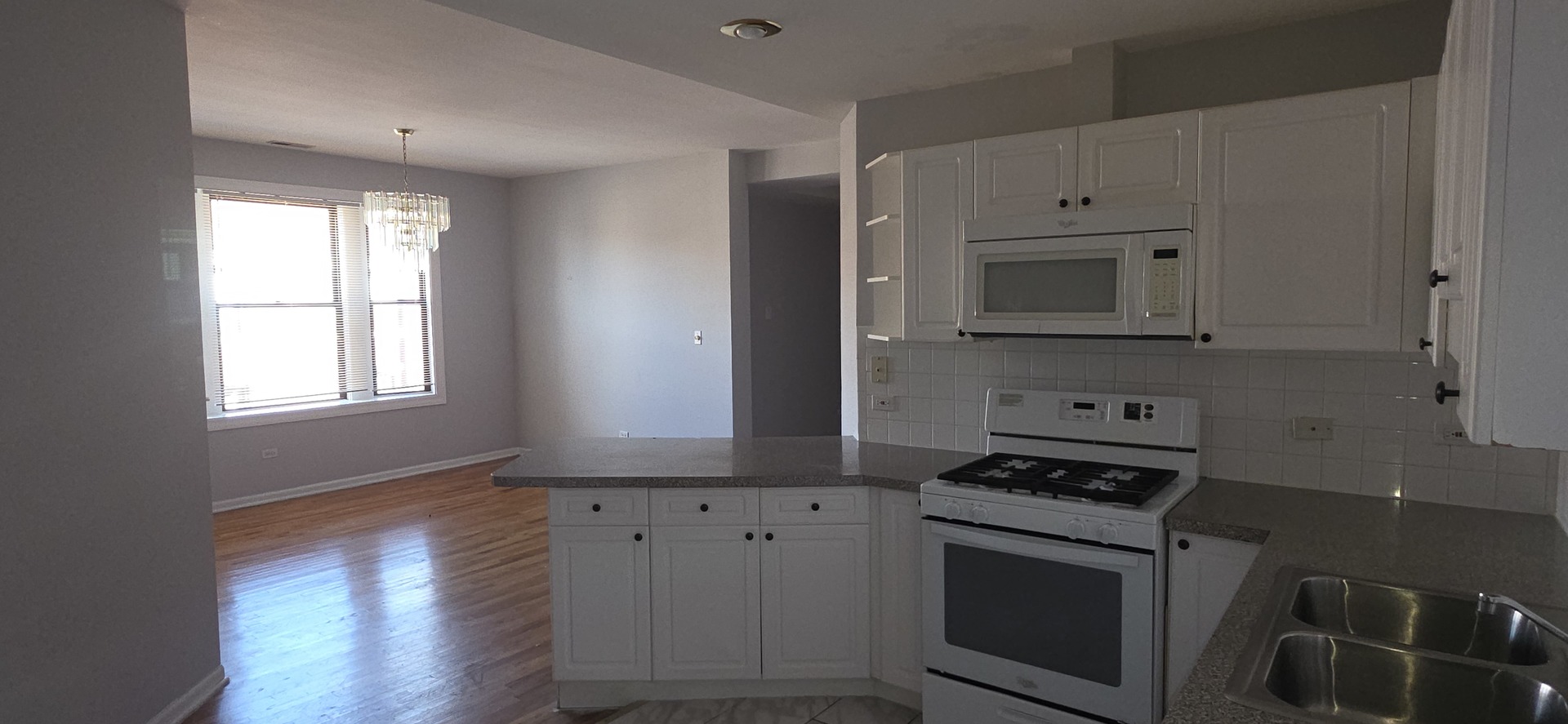 5742 S King Drive #3, Chicago, IL 60637