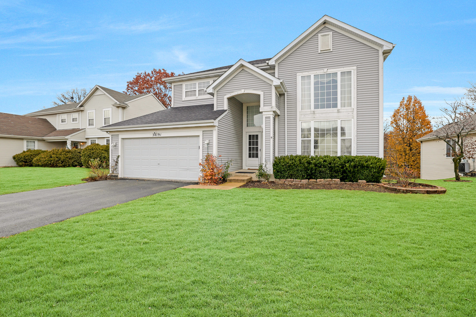 Round Lake, IL 60073