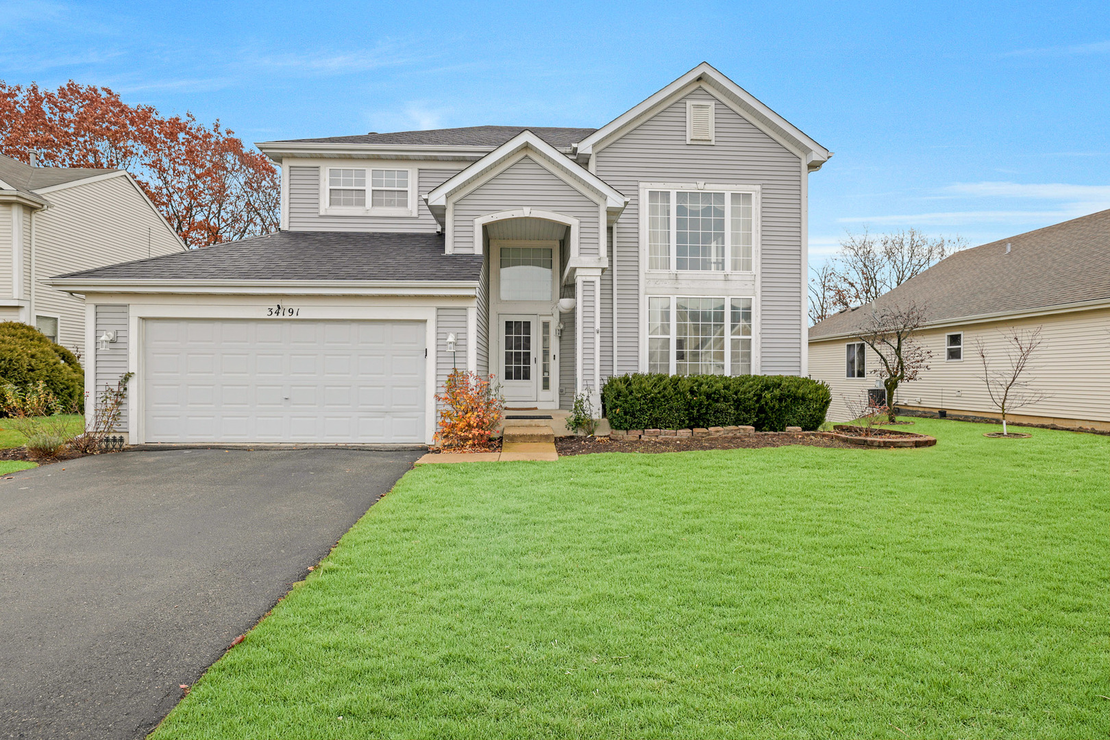 Round Lake, IL 60073