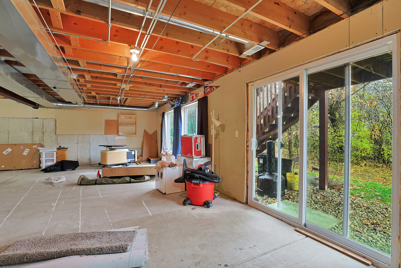 Round Lake, IL 60073