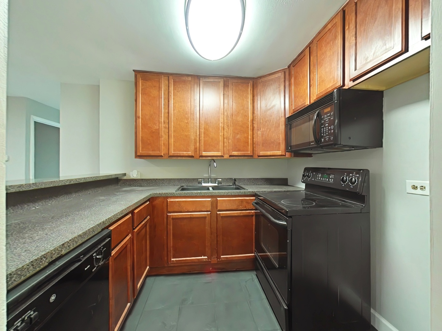 5950 Oakwood Drive #1G, Lisle, IL 60532