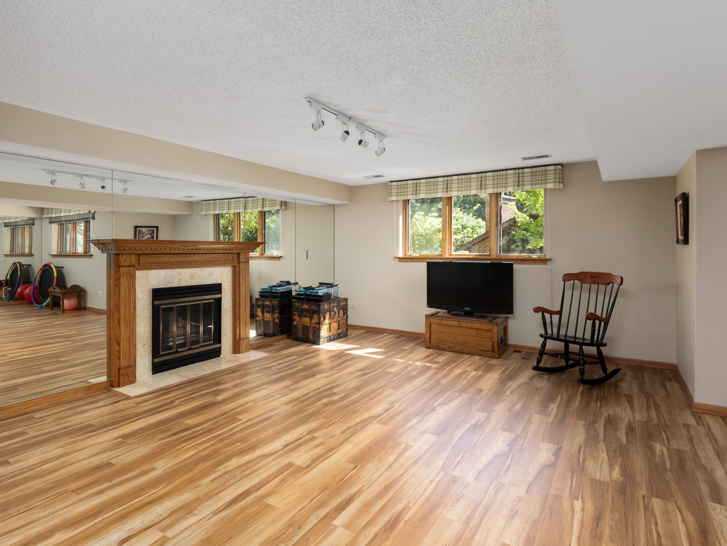 1148 Mistwood Lane, Downers Grove, IL 60515