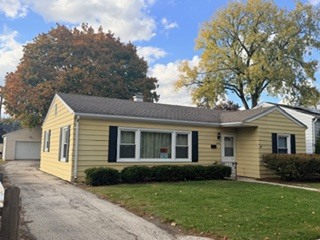 810 N Princeton Avenue, Arlington Heights, IL 60004