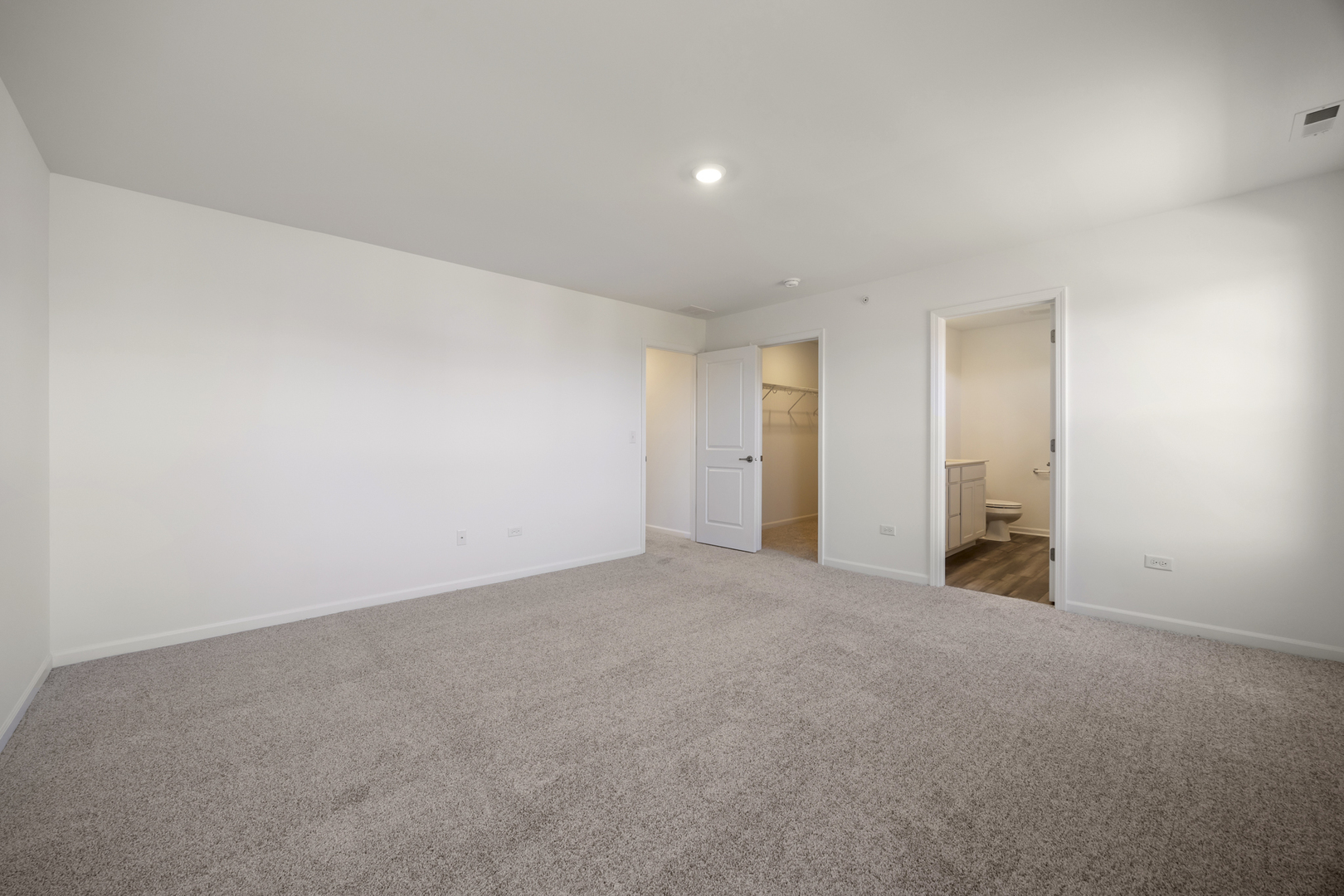 678 Cassia Court, Crystal Lake, IL 60012