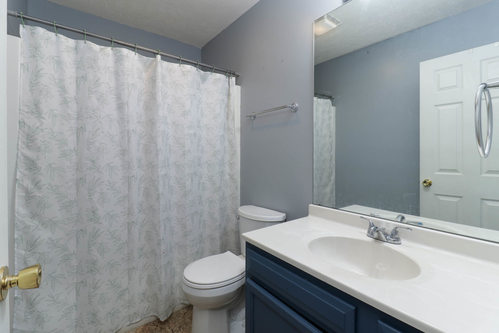 1121 Doral Drive, Bloomington, IL 61701