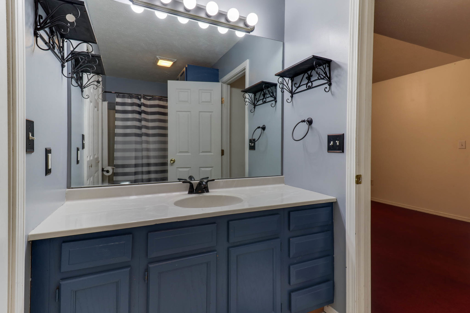 1121 Doral Drive, Bloomington, IL 61701