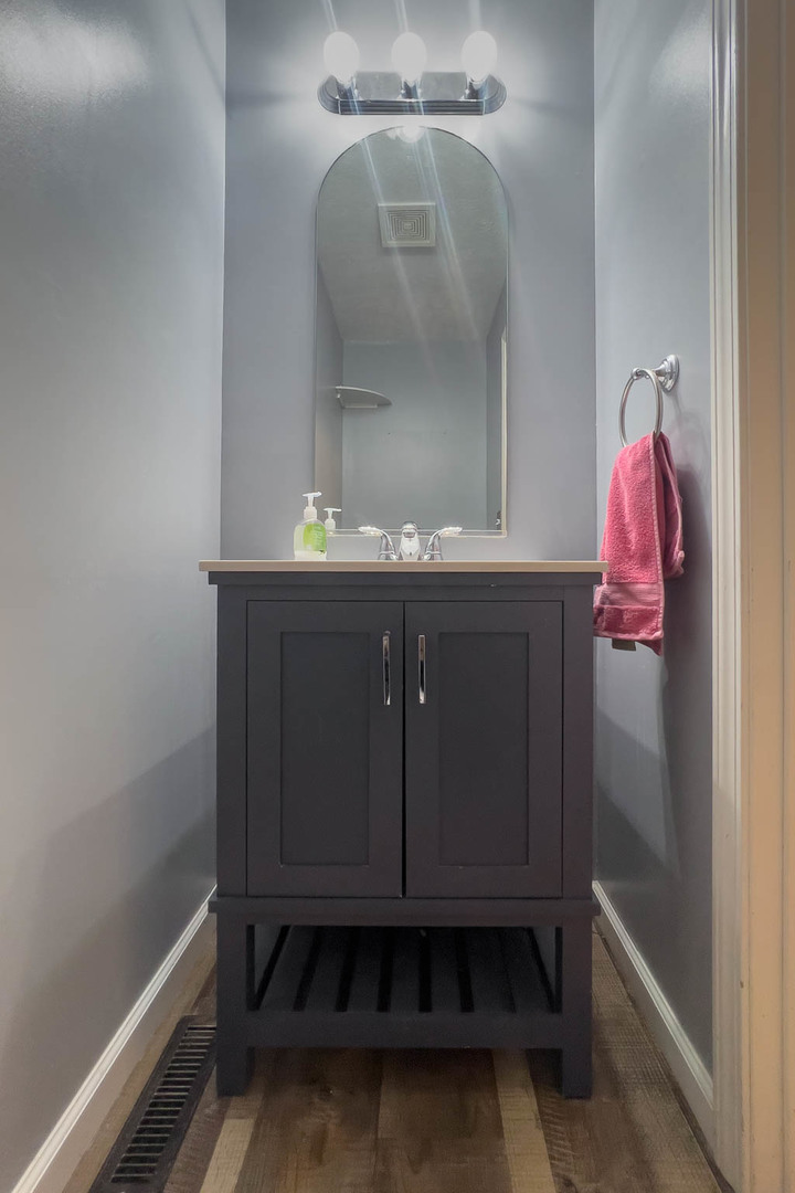 1121 Doral Drive, Bloomington, IL 61701