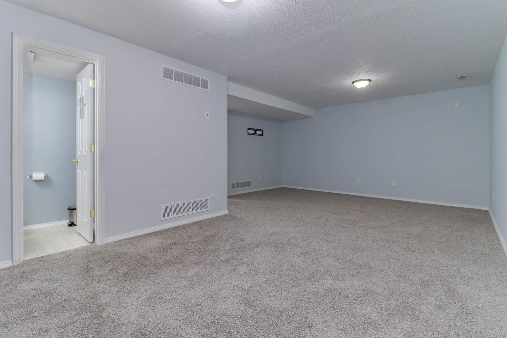 1121 Doral Drive, Bloomington, IL 61701