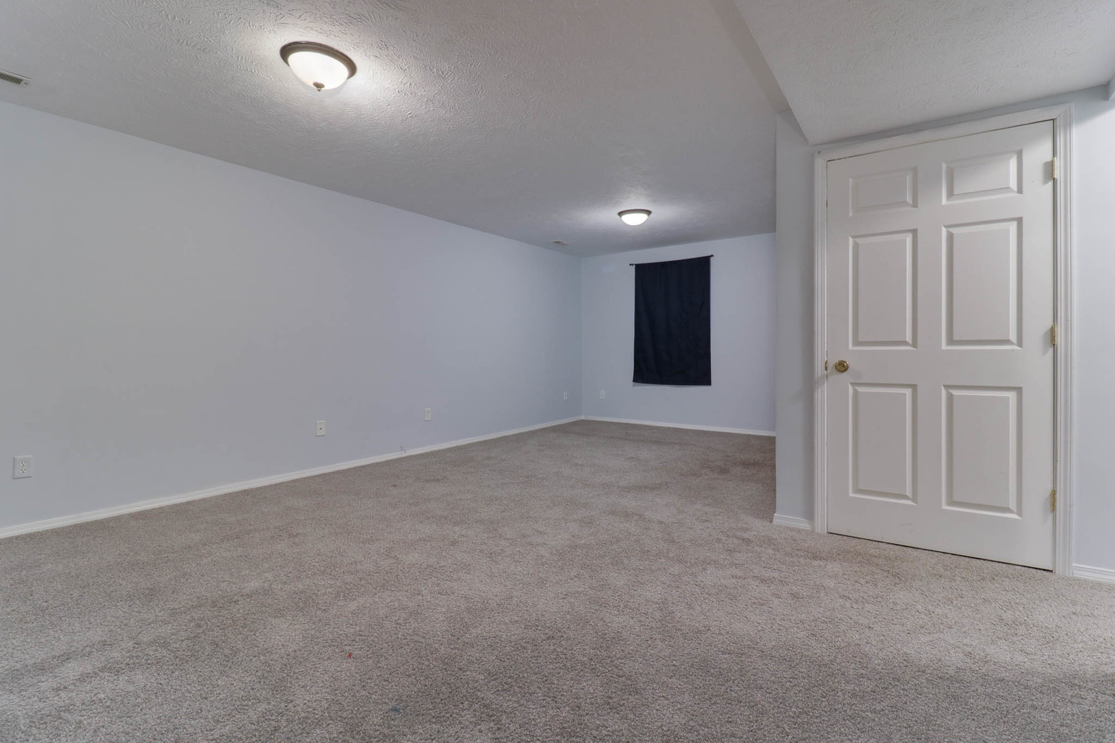 1121 Doral Drive, Bloomington, IL 61701