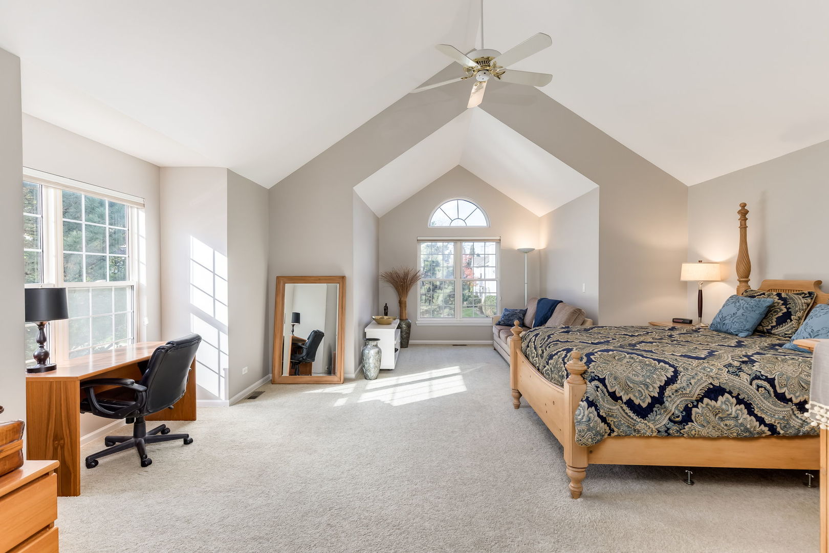 509 Citadel Circle, Westmont, IL 60559