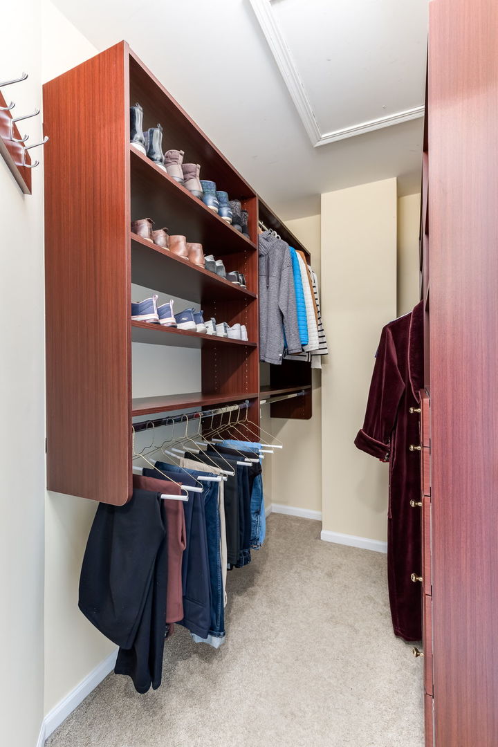 509 Citadel Circle, Westmont, IL 60559