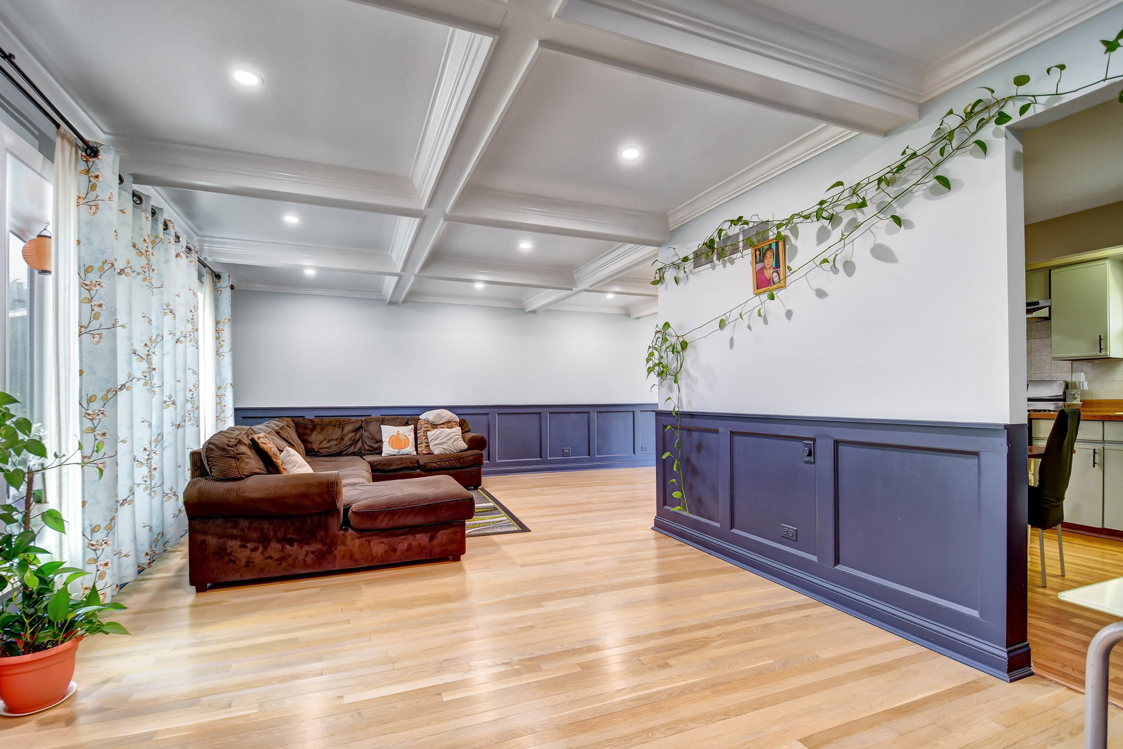 15251 Colina Avenue, Oak Forest, IL 60452