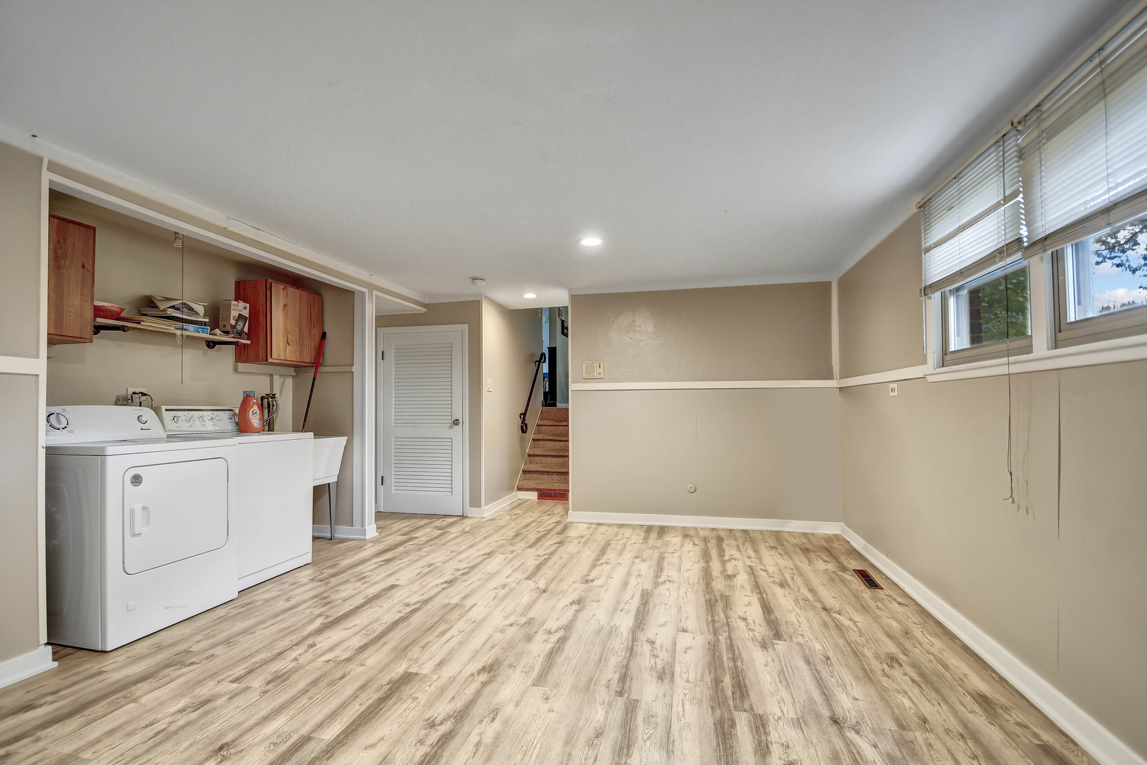 15251 Colina Avenue, Oak Forest, IL 60452