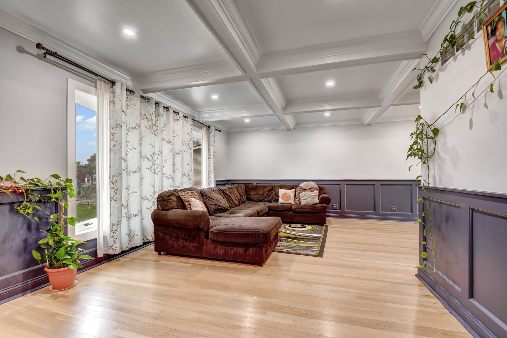 15251 Colina Avenue, Oak Forest, IL 60452