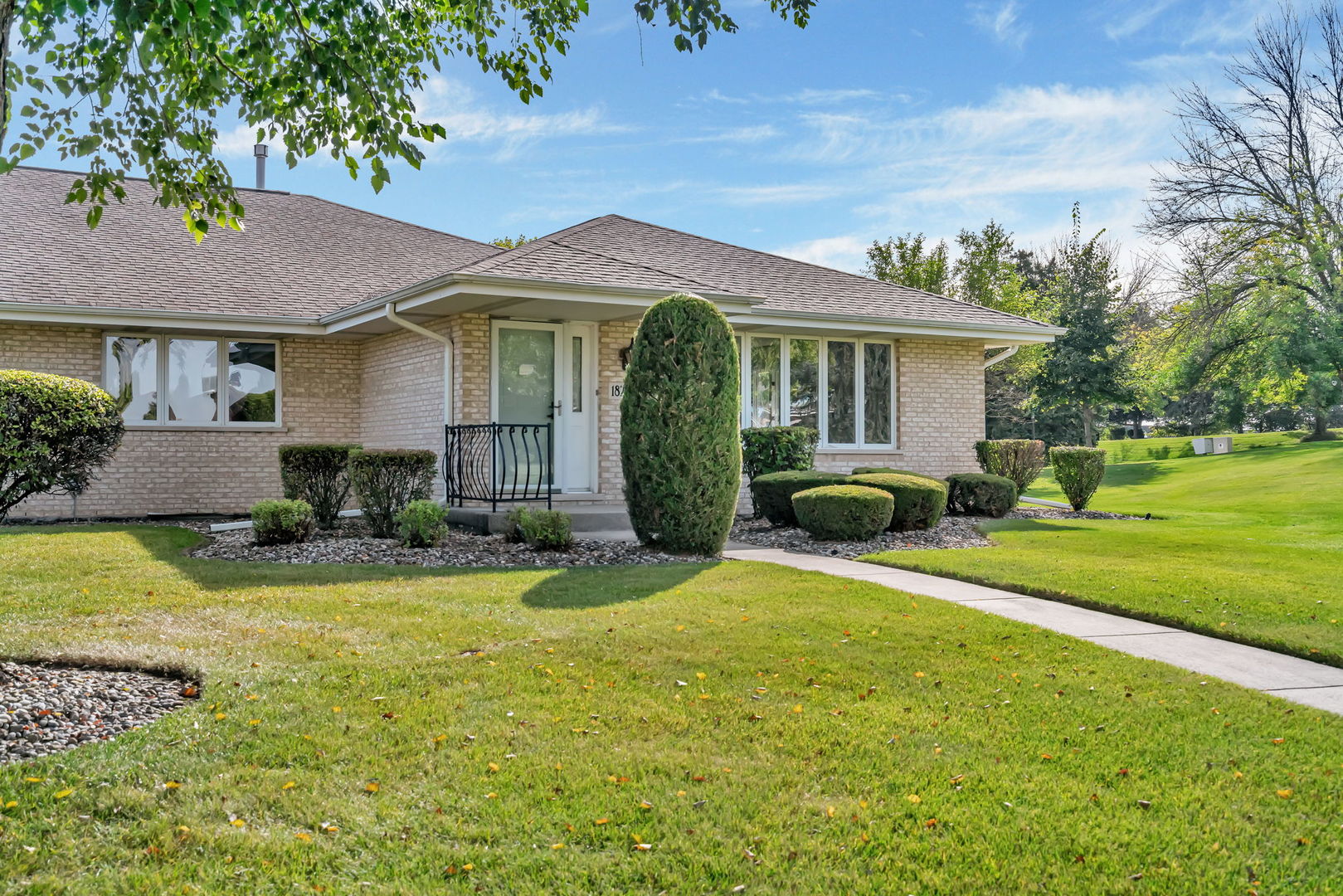 18233 Michigan Court #73, Orland Park, IL 60467