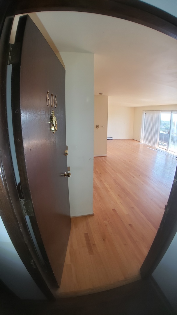 336 Lathrop Avenue #306, Forest Park, IL 60130