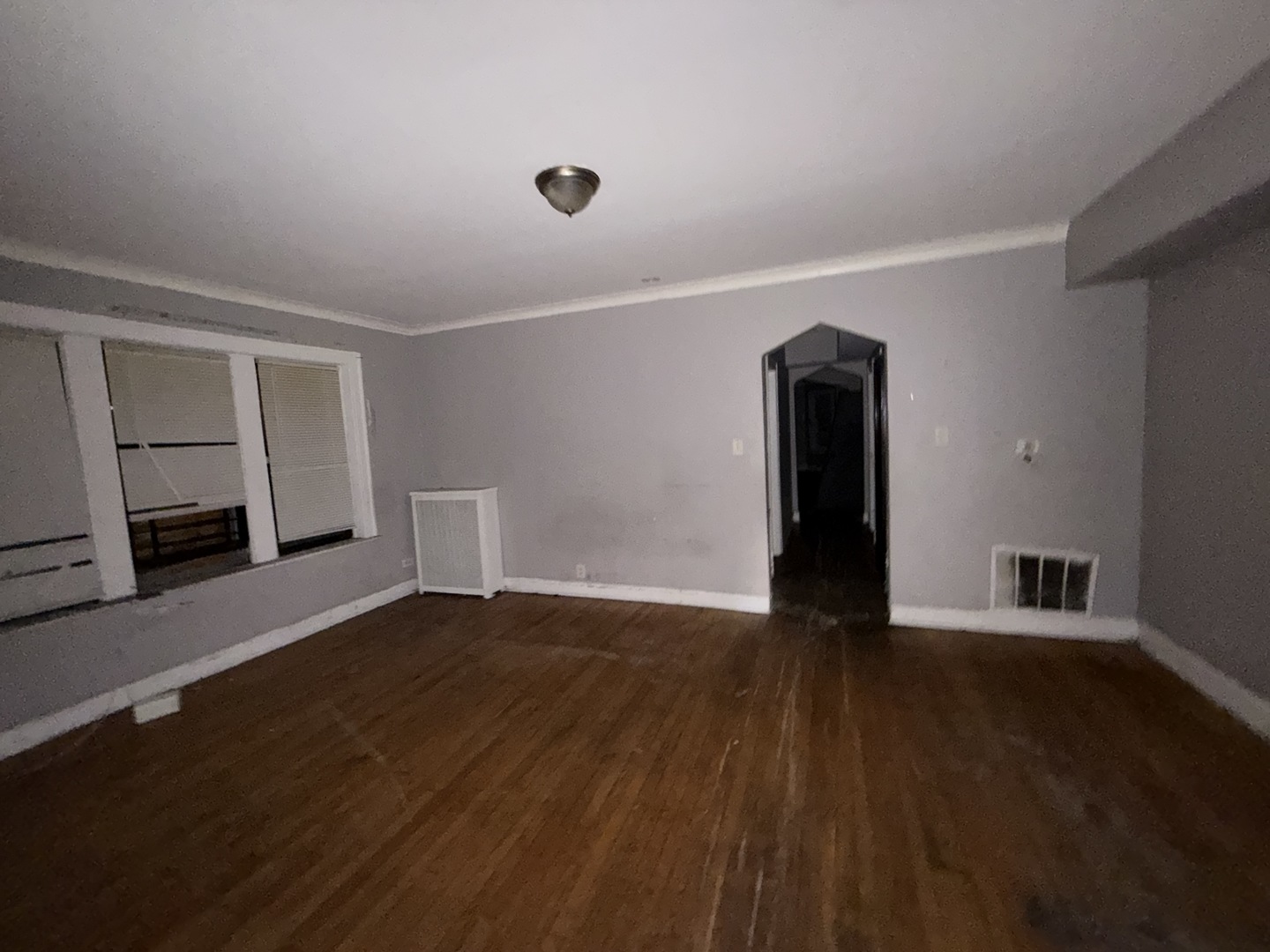 7816 S Phillips Avenue, Chicago, IL 60649