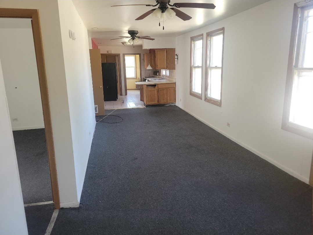 2100 S 14th Avenue, Broadview, IL 60155